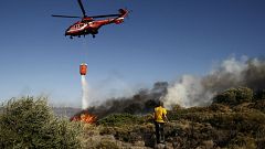 Μεγάλη πυρκαγιά στις Σπέτσες-Καίει δασική περιοχή