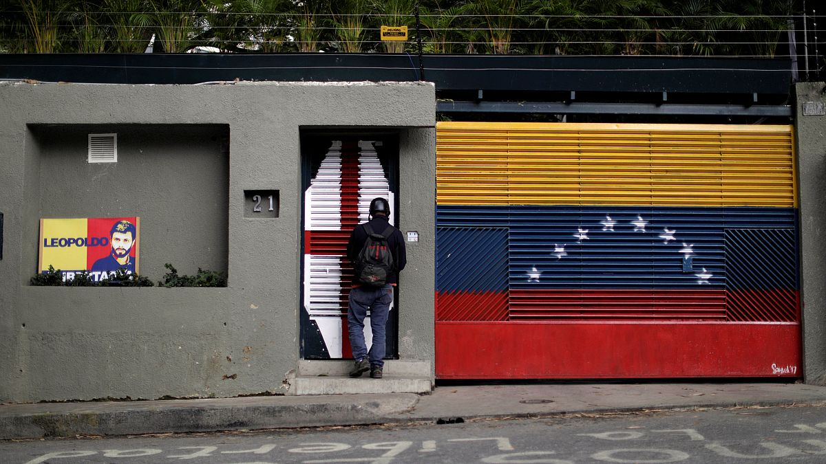 Donald Trump condena la "dictadura" de Maduro