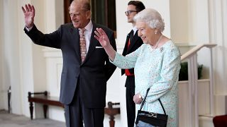 65 ans à suivre la reine, le prince Philip mérite sa retraite