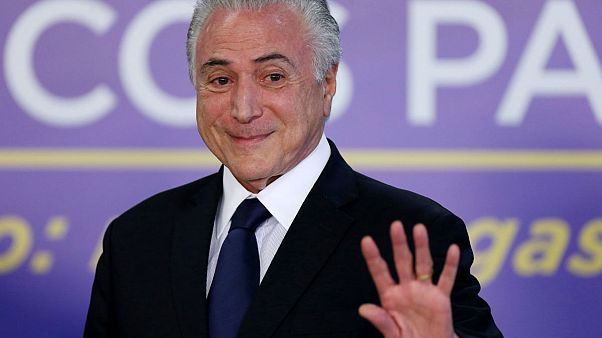 مخالفت پارلمان برزیل با تعقیب قضایی رئیس جمهور مخالفت پارلمان برزیل با تعقیب قضایی رئیس جمهور