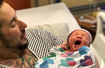 مرد تراجنسیتی در آمریکا نوزاد پسر بدنیا آورد