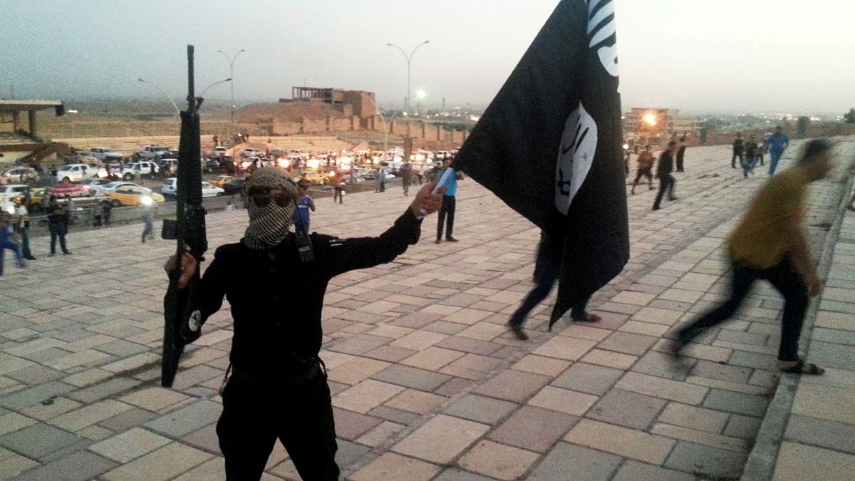 العثور على قائمة تضم 173 عنصراً من داعش يهددون أوروبا