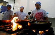 رستورانی مصری که در آن پزشکان جوان آشپزی می کنند