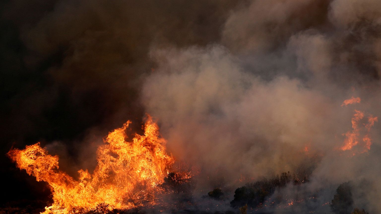 Ελλάδα: Υψηλός και σήμερα ο κίνδυνος φωτιάς