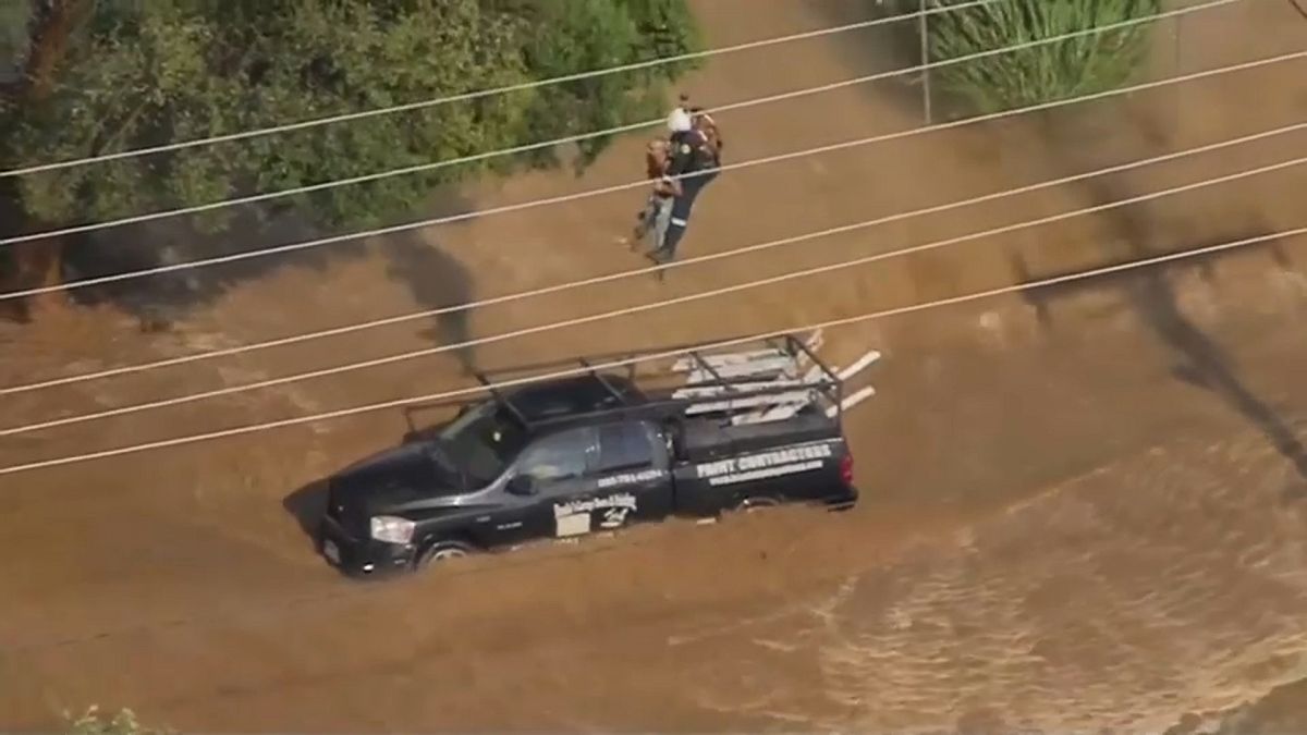 Flash flood traps Californian drivers