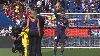 Neymar al Parc des Princes, tifosi in delirio