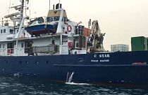 أوروبيون يمينيون متطرفون على متن سفينة "سي ستار" يمنعون من الرسو في المرافئ التونسية