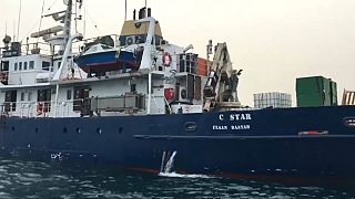 أوروبيون يمينيون متطرفون على متن سفينة "سي ستار" يمنعون من الرسو في المرافئ التونسية