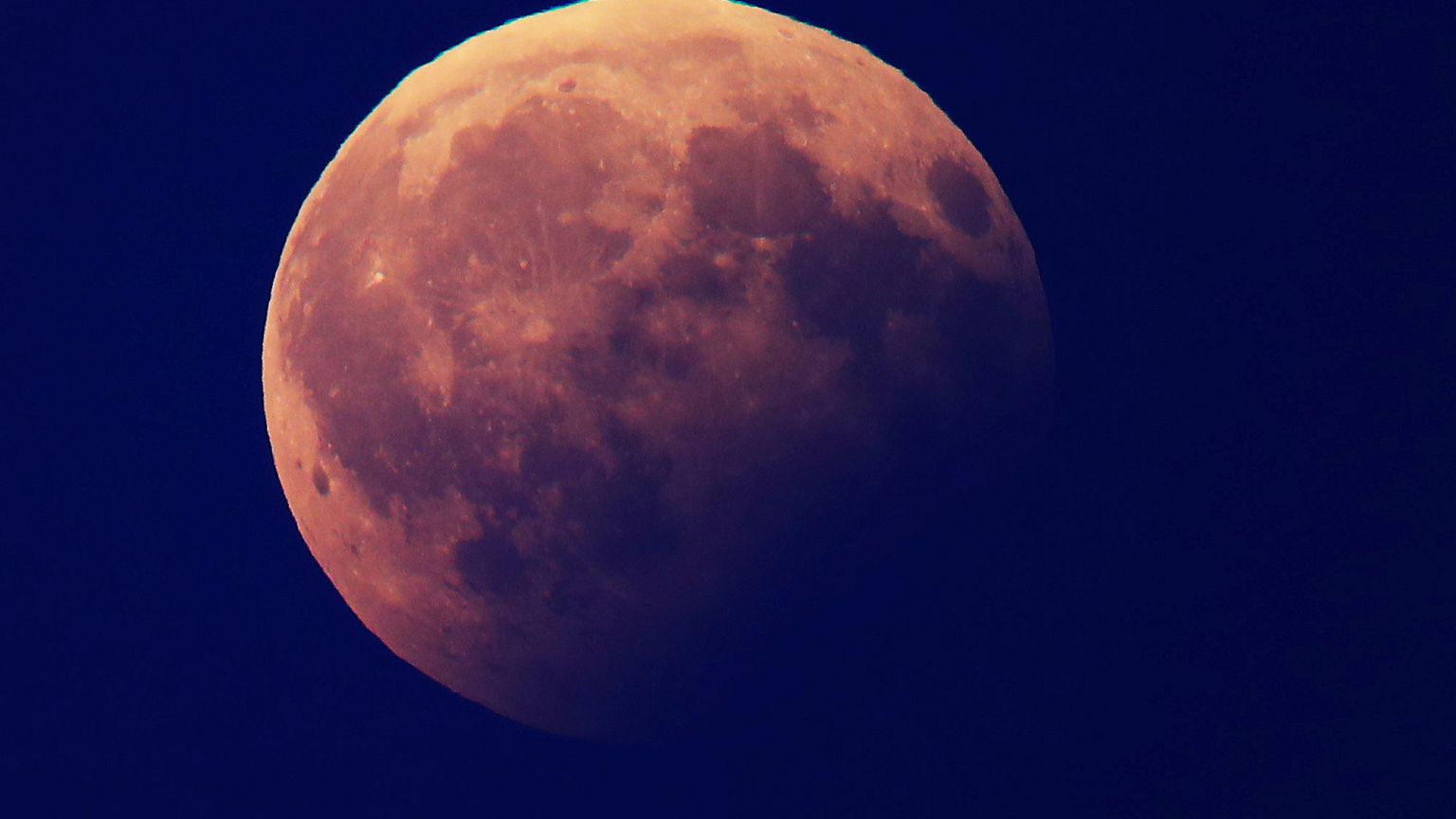 El eclipse lunar en imágenes