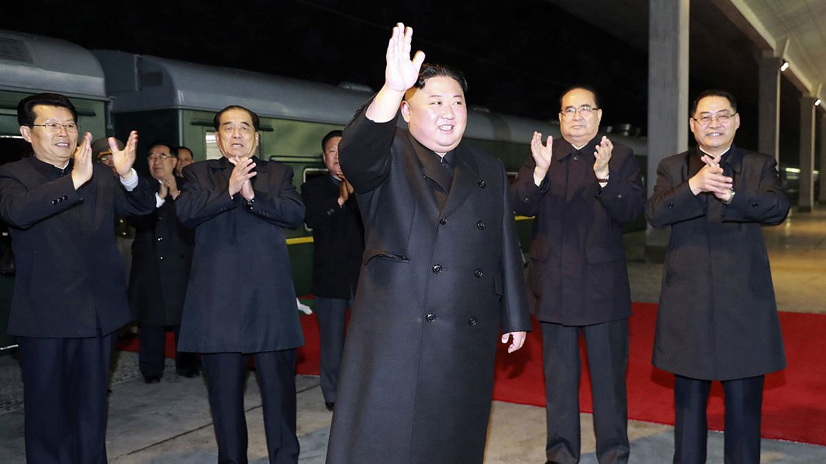 Image: Kim Jong Un departs North Korea
