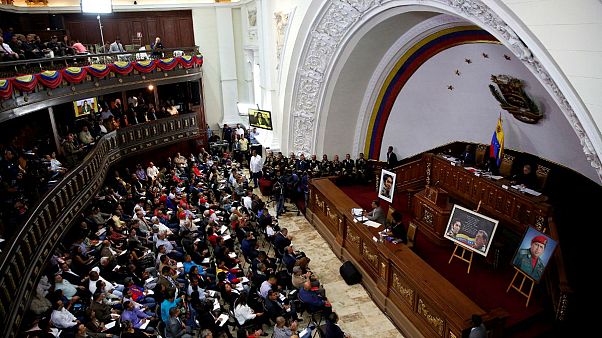 Países vizinhos da Venezuela denunciam a instauração de "uma ditadura" Países vizinhos da Venezuela denunciam a instauração de "uma ditadura"