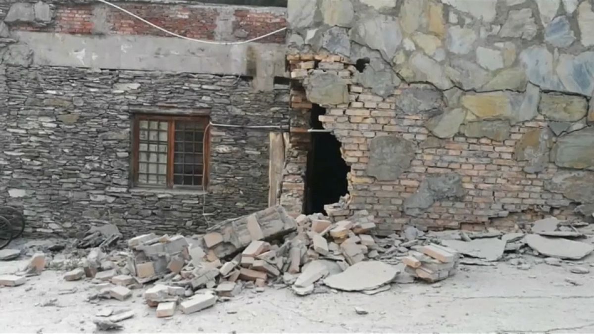 Touristen bei Erdbeben getötet