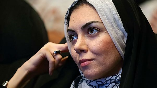 اخبار ضد و نقیض درباره بازداشت آزاده نامداری اخبار ضد و نقیض درباره بازداشت آزاده نامداری
