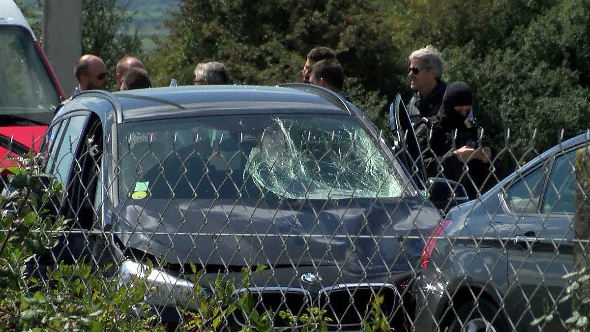 الشرطة الفرنسية تضبط سيارة دهست جنودا وتلقي القبض على السائق