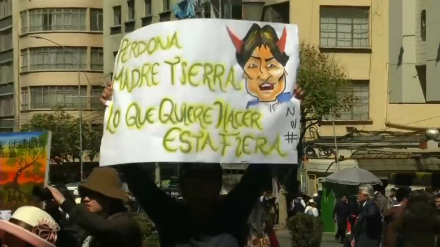 Indígenas contra Morales por una carretera en su reserva
