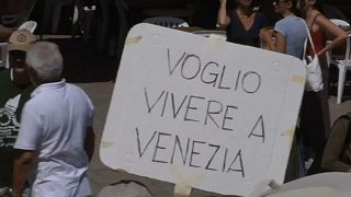 No a "Venezialand": residenti in piazza