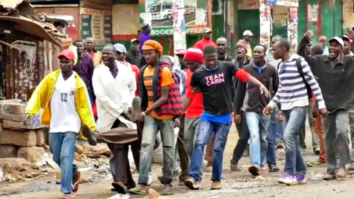 Сторонники кенийской оппозиции не сдают трущобы