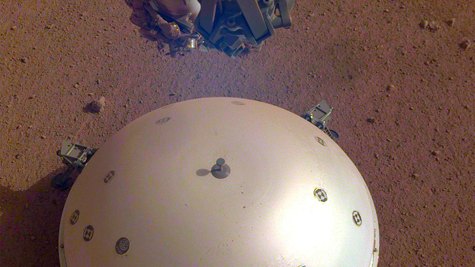 Image: InSight's seismometer