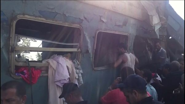 Incidente ferroviario in Egitto: almeno 21 morti e una cinquantina di feriti Incidente ferroviario in Egitto: almeno 21 morti e una cinquantina di feriti