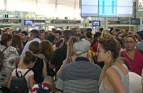 Guardia Civil reforça segurança no aeroporto de barcelona durante a greve