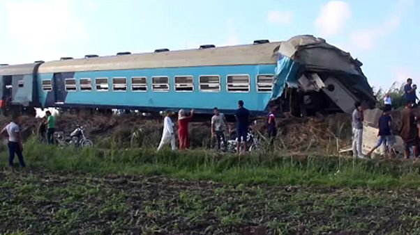 Catastrophe ferroviaire en Egypte : au moins 37 morts Catastrophe ferroviaire en Egypte : au moins 37 morts