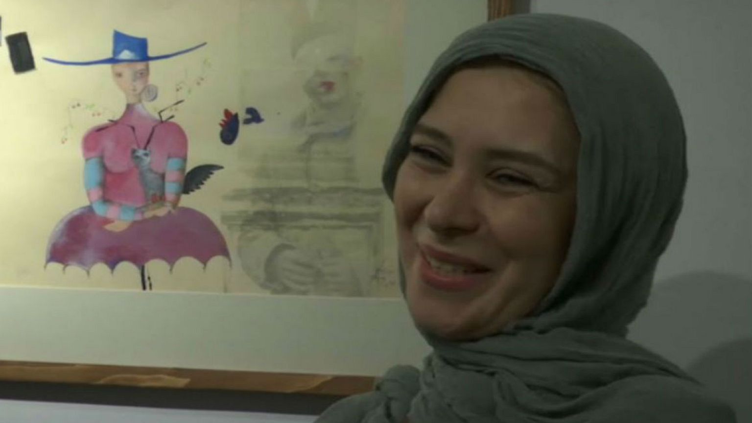 نمایشگاه نرگس موسوی؛ غلبه لطافت و شاعرانگی بر خشونت جنگ