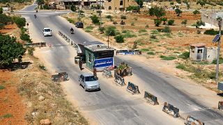 مقتل سبعة متطوعين سوريين بنيران مجهولين في محافظة إدلب
