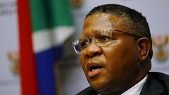 Ministro da Polícia apela a apoio a Zuma no seio do ANC