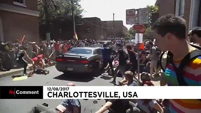Un coche atropella a un grupo de personas en Charlottesville