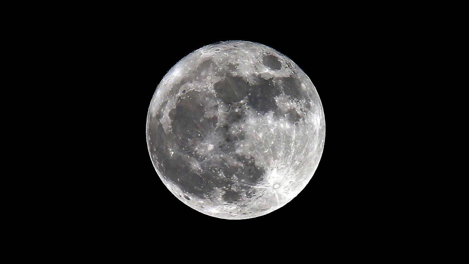 Image: 2017 Supermoon