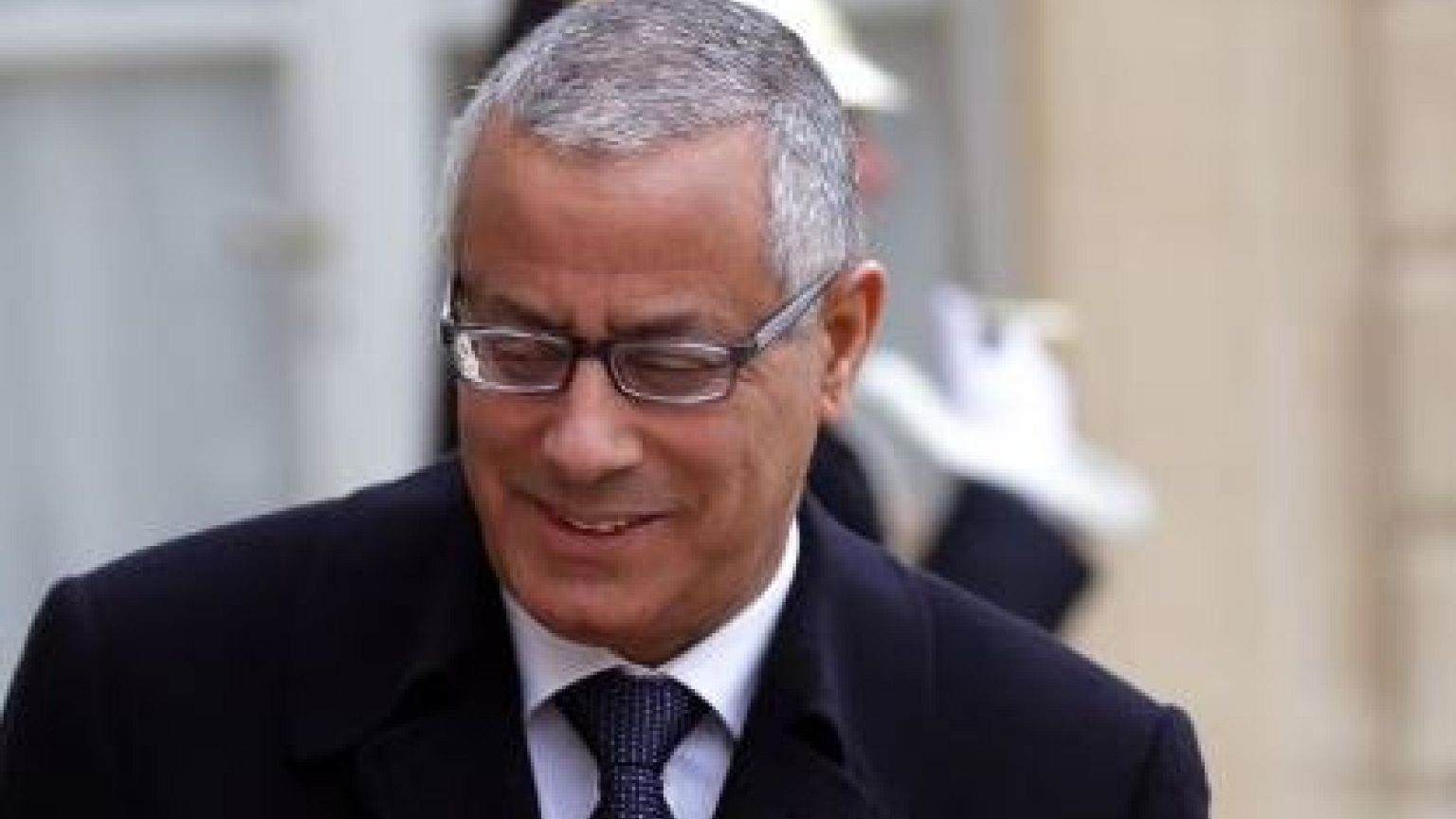 ليبيا: مجموعة مسلحة تختطف رئيس الوزراء السابق علي زيدان
