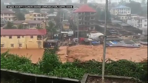 Erdrutsch in Sierra-Leone: Über 300 Tote, hunderte Verschüttete Erdrutsch in Sierra-Leone: Über 300 Tote, hunderte Verschüttete