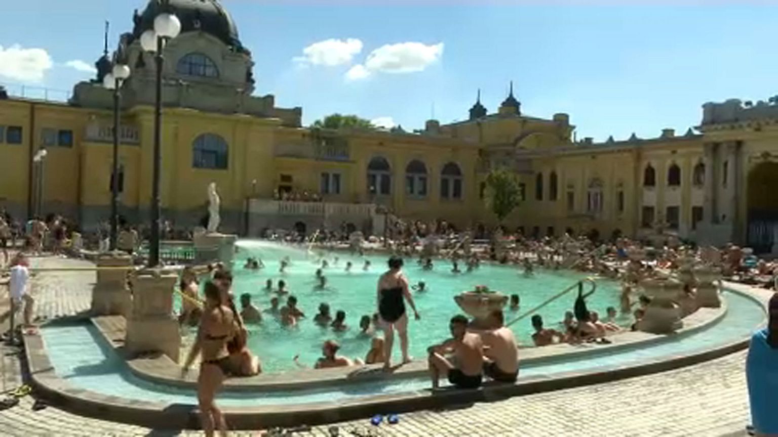 A turizmus is profitál a Szigetből