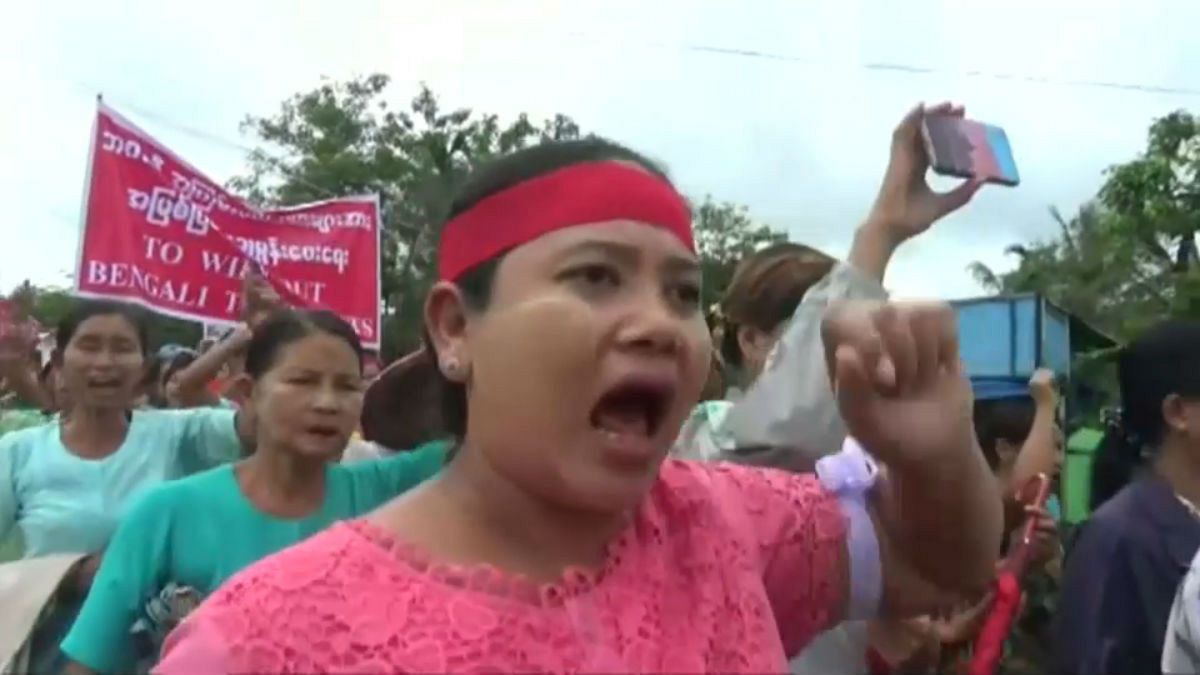 شاهد:مظاهرات ضد المعونات المقدمة لمسلمي الروهينغا