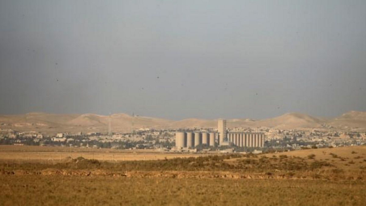 العراق يعلن بدء الحملة الجوية ضد مواقع داعش في مدينة تلعفر