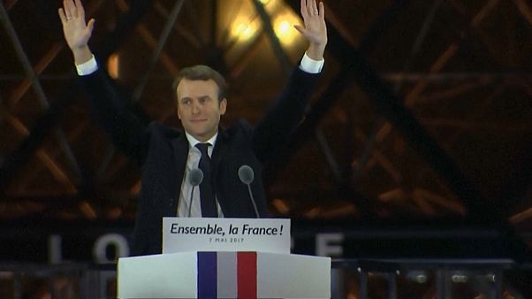 Acabou estado de graça de presidente francês Acabou estado de graça de presidente francês