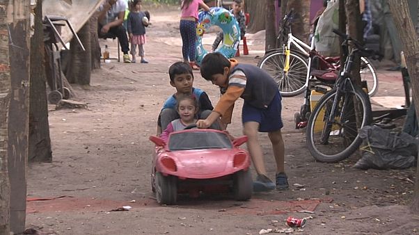 Flüchtlingszelte im Zentrum von Paris Flüchtlingszelte im Zentrum von Paris