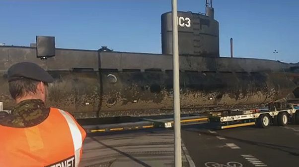 Keresik a tengeralattjárón eltűnt riportert Keresik a tengeralattjárón eltűnt riportert