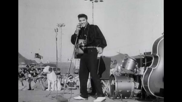 Elvis Presley ölümünün 40. yıl dönümünde anıldı Elvis Presley ölümünün 40. yıl dönümünde anıldı