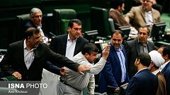 جلسه بررسی صلاحیت محمدجواد ظریف به تشنج کشیده شد