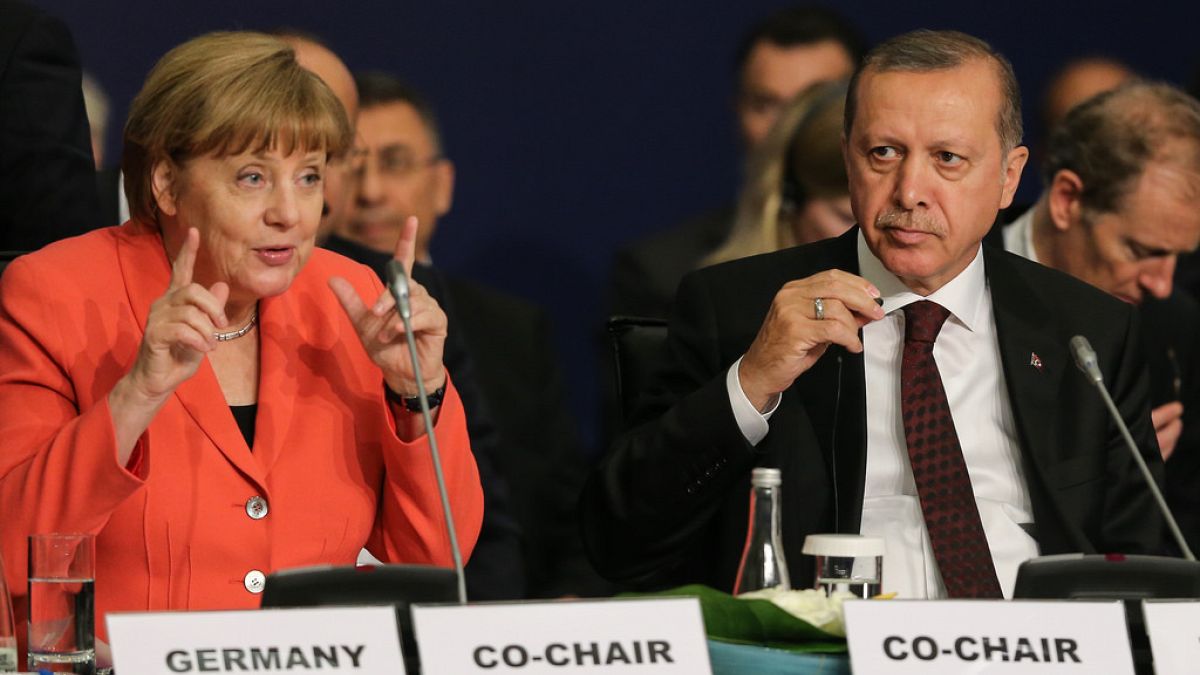 تركيا تطالب ألمانيا بالتحقق من وجود "إمام" مخطط الانقلاب على أراضيها