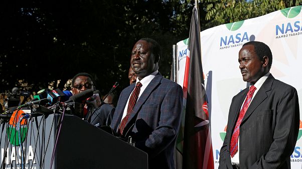 Raila Odinga contesta no Supremo Tribunal resultado das presidenciais Raila Odinga contesta no Supremo Tribunal resultado das presidenciais