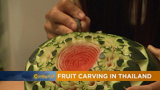 Fruit carving in Thailand [The Morning Call]