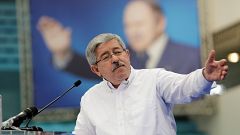 بوتفليقة يجري تعديلا وزاريا طفيفا ويستبدل وزراء الصناعة والتجارة والسكن