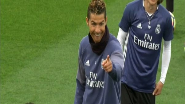 Prix Fifa : C. Ronaldo et Zidane favoris Prix Fifa : C. Ronaldo et Zidane favoris