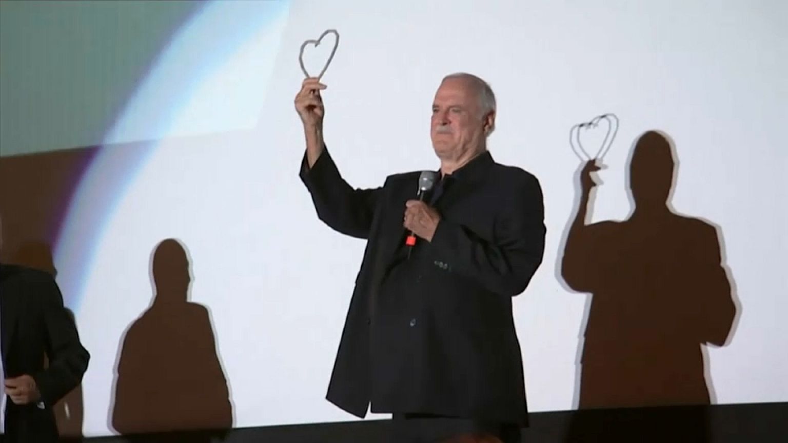 Le "Coeur de Sarajevo" pour John Cleese