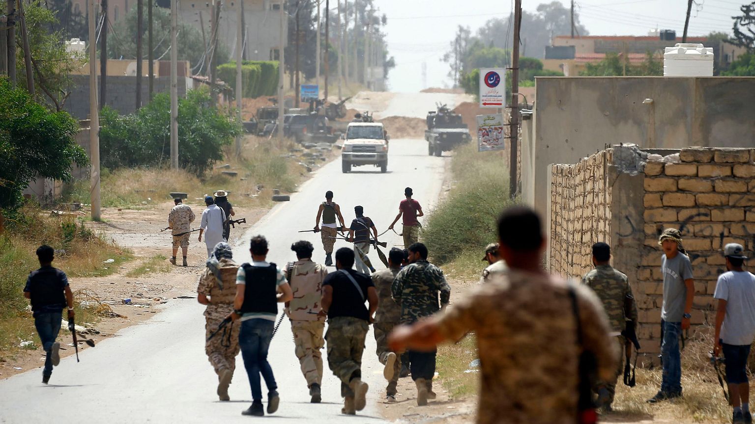 Image: Fighters loyal to the internationally recognized Government of Natio