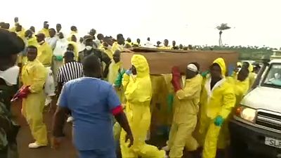 300 embert temettek el Sierra Leonéban