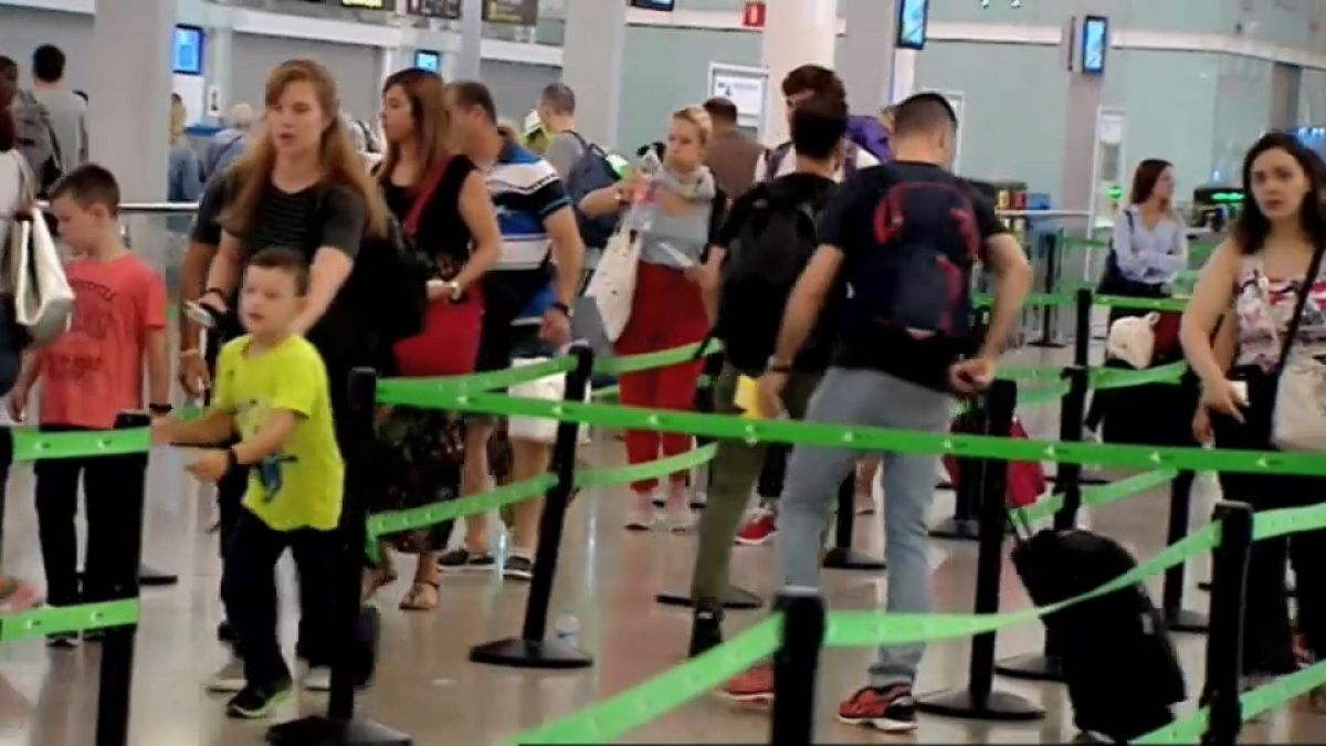 Аэропорт Барселоны: теракт прервал забастовку