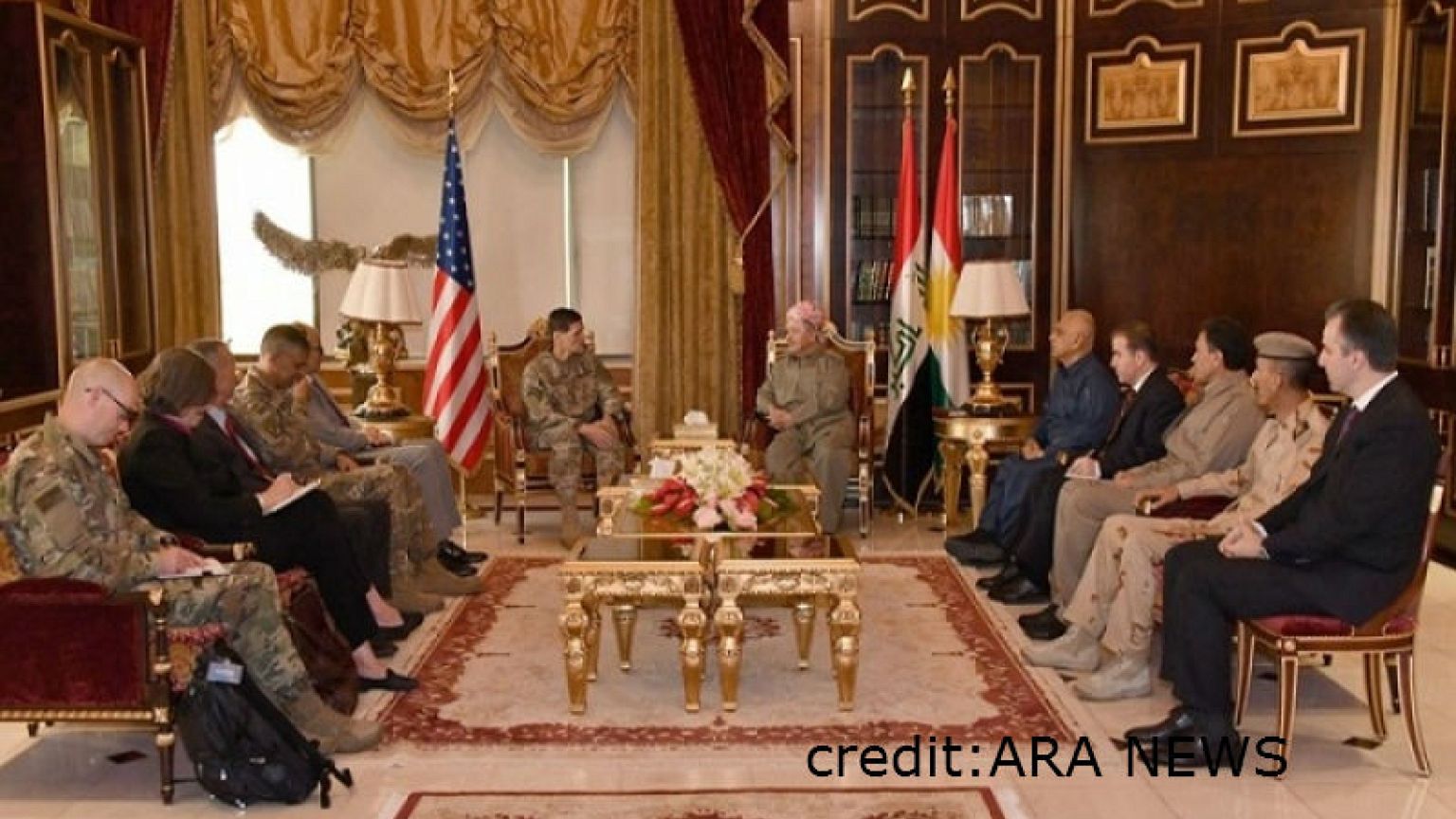 البرزاني يلتقي بوفد أمريكي بخصوص الاستفتاء على انفصال الإقليم عن العراق
